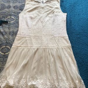 White lace dress